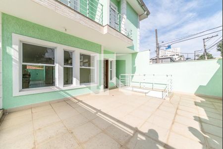 Casa à venda com 240m², 3 quartos e 4 vagas