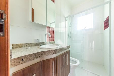 Casa à venda com 240m², 3 quartos e 4 vagas