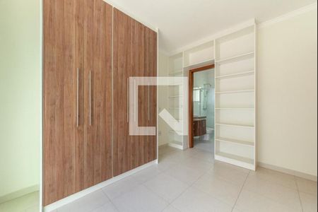 Casa à venda com 240m², 3 quartos e 4 vagas