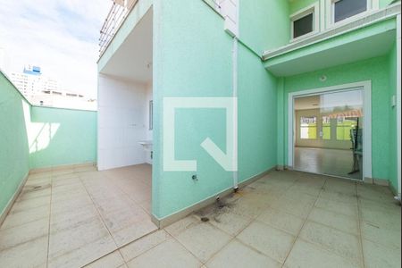 Casa à venda com 240m², 3 quartos e 4 vagas
