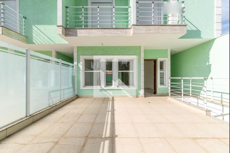 Casa à venda com 240m², 3 quartos e 4 vagas