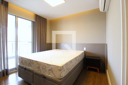 Suíte de apartamento à venda com 1 quarto, 65m² em Vila Nova Conceição, São Paulo