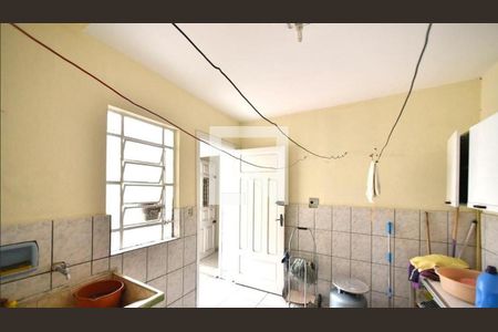 Casa à venda com 257m², 3 quartos e 2 vagas