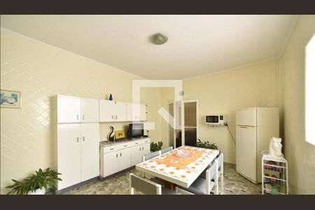 Casa à venda com 257m², 3 quartos e 2 vagas