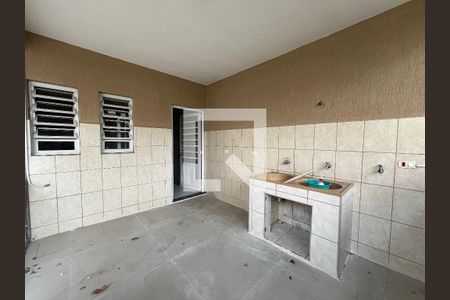 Área de Serviço de casa para alugar com 2 quartos, 250m² em Vila Figueira, Suzano