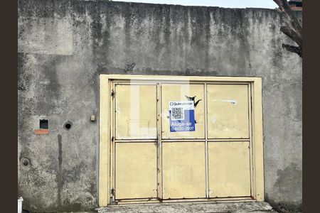 Casa para alugar com 250m², 2 quartos e 3 vagasFachada