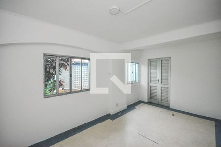 Casa à venda com 234m², 4 quartos e 3 vagasSalão