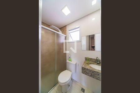 Apartamento à venda com 75m², 2 quartos e 1 vaga Apartamento à venda com 75m², 2 quartos e 1 vagaBanheiro