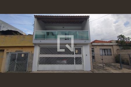 Casa à venda com 162m², 3 quartos e 2 vagas Casa à venda com 162m², 3 quartos e 2 vagasFachada