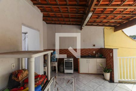 Casa à venda com 162m², 3 quartos e 2 vagas Casa à venda com 162m², 3 quartos e 2 vagasChurrasqueira