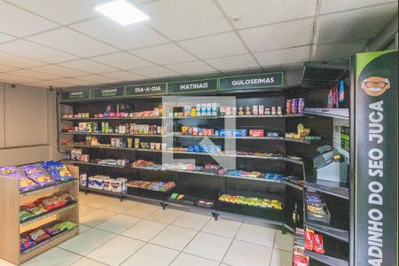 Apartamento para alugar com 53m², 2 quartos e 1 vagaMinimercado