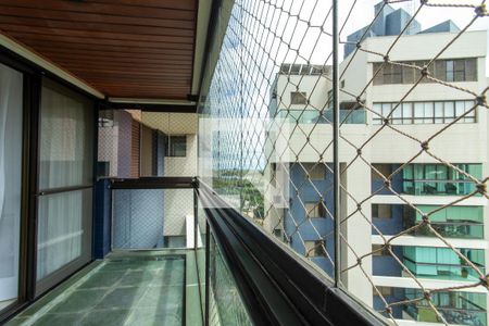 Apartamento à venda com 137m², 3 quartos e 2 vagasvaranda