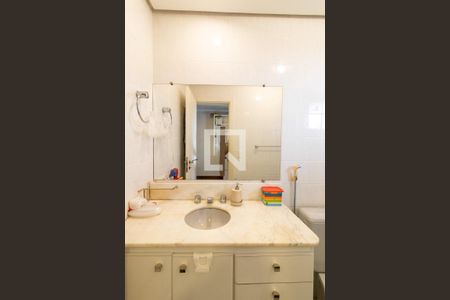 Apartamento à venda com 137m², 3 quartos e 2 vagasBanheiro do Quarto 