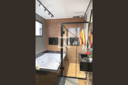 Banheiro da Suíte de casa à venda com 3 quartos, 120m² em Jardim Bela Vista, Guarulhos