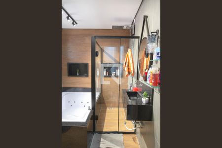 Banheiro da Suíte de casa à venda com 3 quartos, 120m² em Jardim Bela Vista, Guarulhos