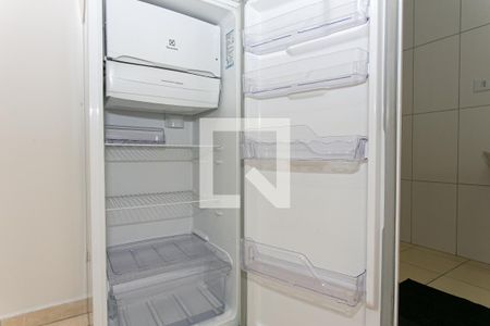Cozinha - Geladeira de kitnet/studio para alugar com 1 quarto, 20m² em Vila Prudente, São Paulo