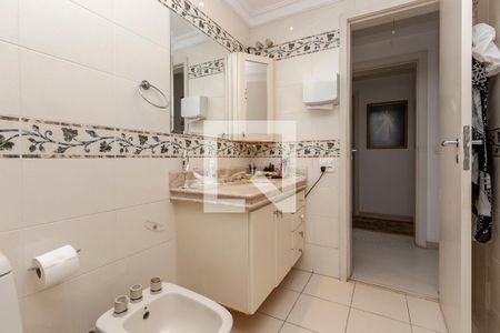 Apartamento à venda com 162m², 4 quartos e 2 vagasBanheiro da Suíte