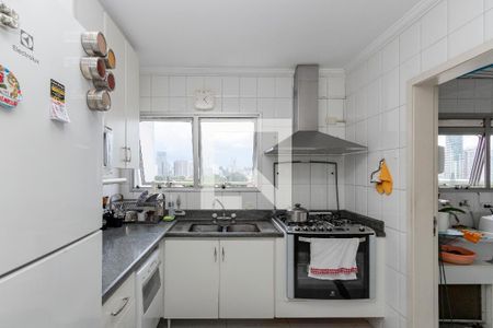 Apartamento à venda com 162m², 4 quartos e 2 vagasCozinha