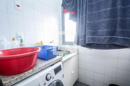 Apartamento à venda com 58m², 2 quartos e 2 vagasLavanderia