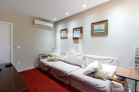 Apartamento à venda com 296m², 4 quartos e 3 vagasSala de TV