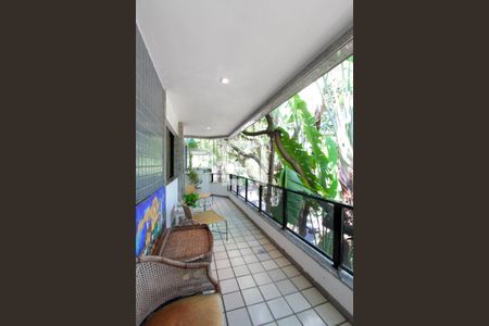Varanda de apartamento à venda com 4 quartos, 296m² em Barra da Tijuca, Rio de Janeiro