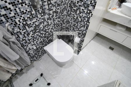 Casa à venda com 320m², 3 quartos e 4 vagasBanheiro 1