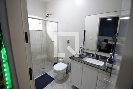 Casa à venda com 320m², 3 quartos e 4 vagasBanheiro 3