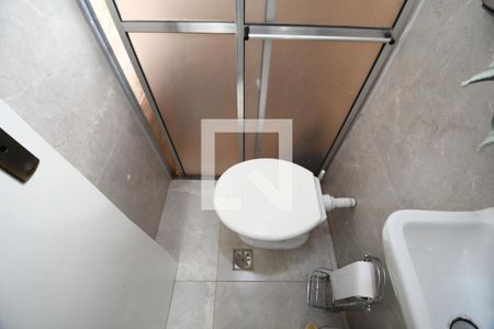 Casa à venda com 320m², 3 quartos e 4 vagasBanheiro de serviço