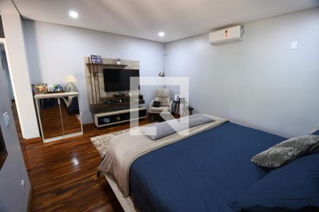 Casa à venda com 320m², 3 quartos e 4 vagasQuarto 3 - Suíte