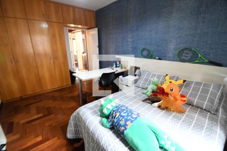 Casa à venda com 320m², 3 quartos e 4 vagasQuarto 2 - Suíte