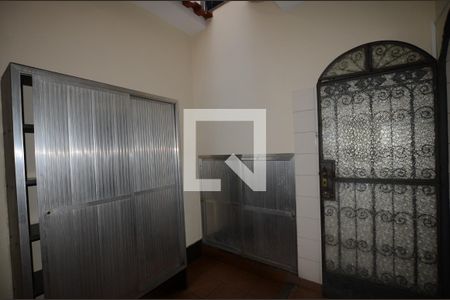 Casa para alugar com 175m², 3 quartos e 1 vagaÁrea de Serviço