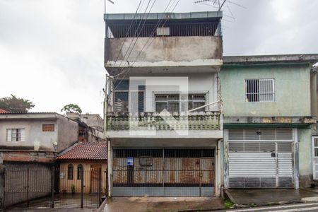 Casa à venda com 135m², 6 quartos e 2 vagasFachada e placa