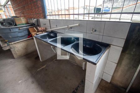 Casa à venda com 135m², 6 quartos e 2 vagasLavanderia