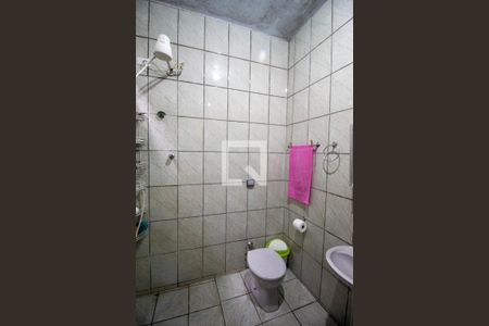 Casa à venda com 135m², 6 quartos e 2 vagasBanheiro 3