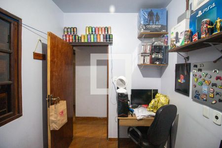 Casa à venda com 135m², 6 quartos e 2 vagasQuarto 2