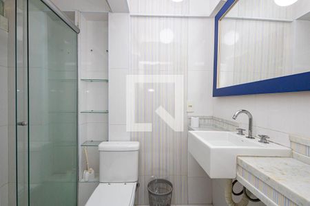 Apartamento à venda com 237m², 4 quartos e 2 vagas Apartamento à venda com 237m², 4 quartos e 2 vagasBanheiro da Suíte 4