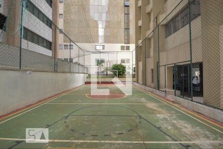 Apartamento à venda com 237m², 4 quartos e 2 vagas Apartamento à venda com 237m², 4 quartos e 2 vagasQuadra Esportiva