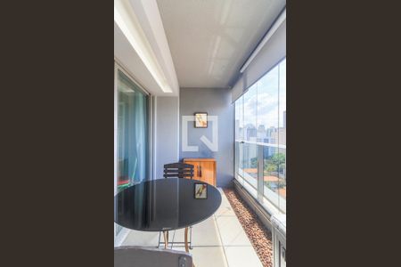 Apartamento à venda com 41m², 1 quarto e 1 vaga Apartamento à venda com 41m², 1 quarto e 1 vagaVaranda