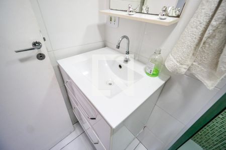 Apartamento à venda com 68m², 3 quartos e 1 vaga Apartamento à venda com 68m², 3 quartos e 1 vagaBanheiro