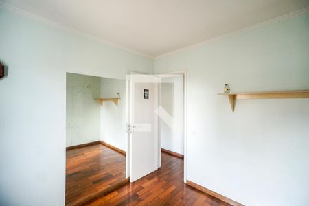 Apartamento à venda com 68m², 3 quartos e 1 vaga Apartamento à venda com 68m², 3 quartos e 1 vagaQuarto 02