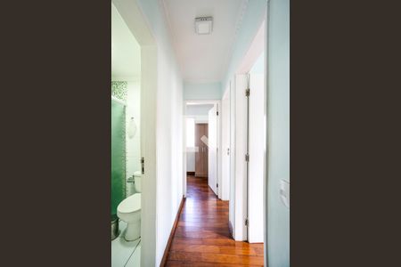 Apartamento à venda com 68m², 3 quartos e 1 vaga Apartamento à venda com 68m², 3 quartos e 1 vagaCorredor dos quartos