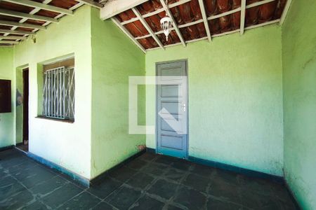 Casa à venda com 285m², 2 quartos e 2 vagasQuintal