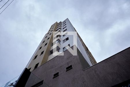 Apartamento para alugar com 67m², 2 quartos e 2 vagas Apartamento para alugar com 67m², 2 quartos e 2 vagasFachada