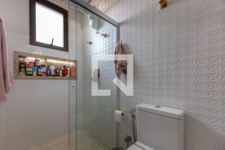 Casa de condomínio à venda com 800m², 5 quartos e 6 vagasBanheiro do Quarto 2