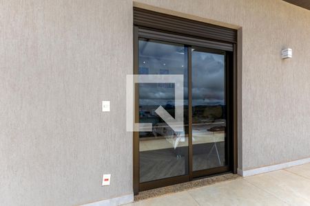 Casa de condomínio à venda com 800m², 5 quartos e 6 vagasQuarto 2