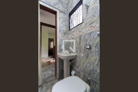 Casa à venda com 284m², 6 quartos e 6 vagas Casa à venda com 284m², 6 quartos e 6 vagasBanheiro da Suíte