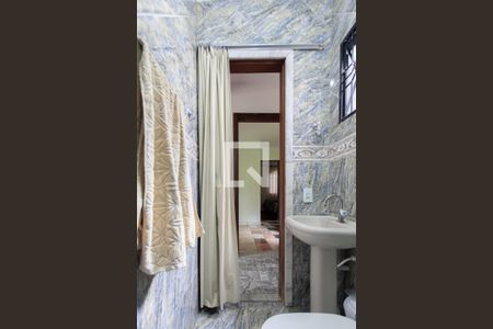 Casa à venda com 284m², 6 quartos e 6 vagas Casa à venda com 284m², 6 quartos e 6 vagasBanheiro da Suíte