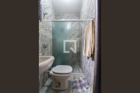 Casa à venda com 284m², 6 quartos e 6 vagas Casa à venda com 284m², 6 quartos e 6 vagasBanheiro da Suíte