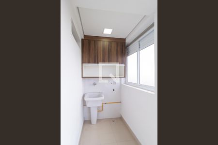 Apartamento para alugar com 65m², 2 quartos e 1 vagaÁrea de serviço