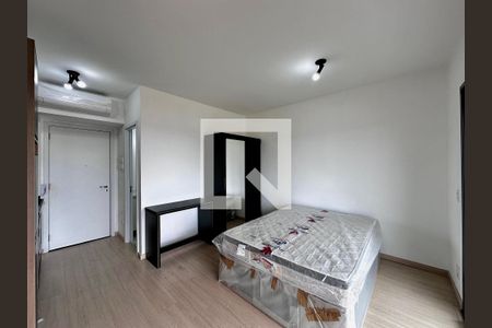 Quarto de kitnet/studio para alugar com 0 quarto, 28m² em Santo Amaro, São Paulo
